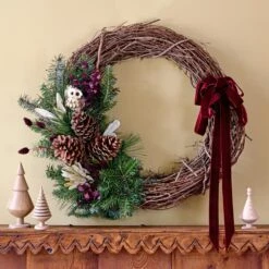 Owl's Perch Holiday Wreath